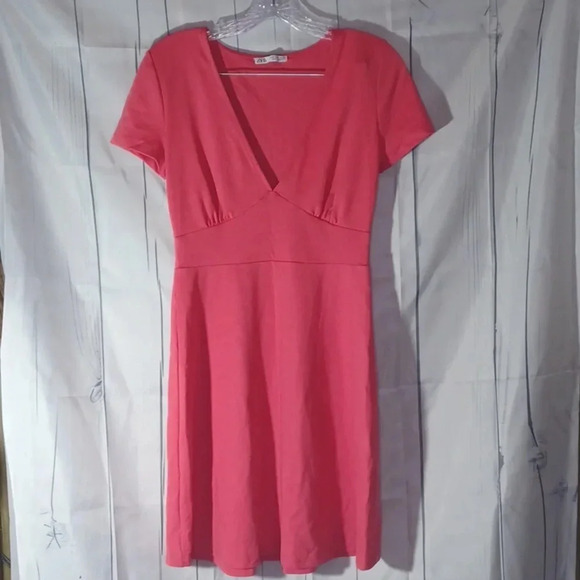 Zara Pink v-neck dress - Picture 1 of 9